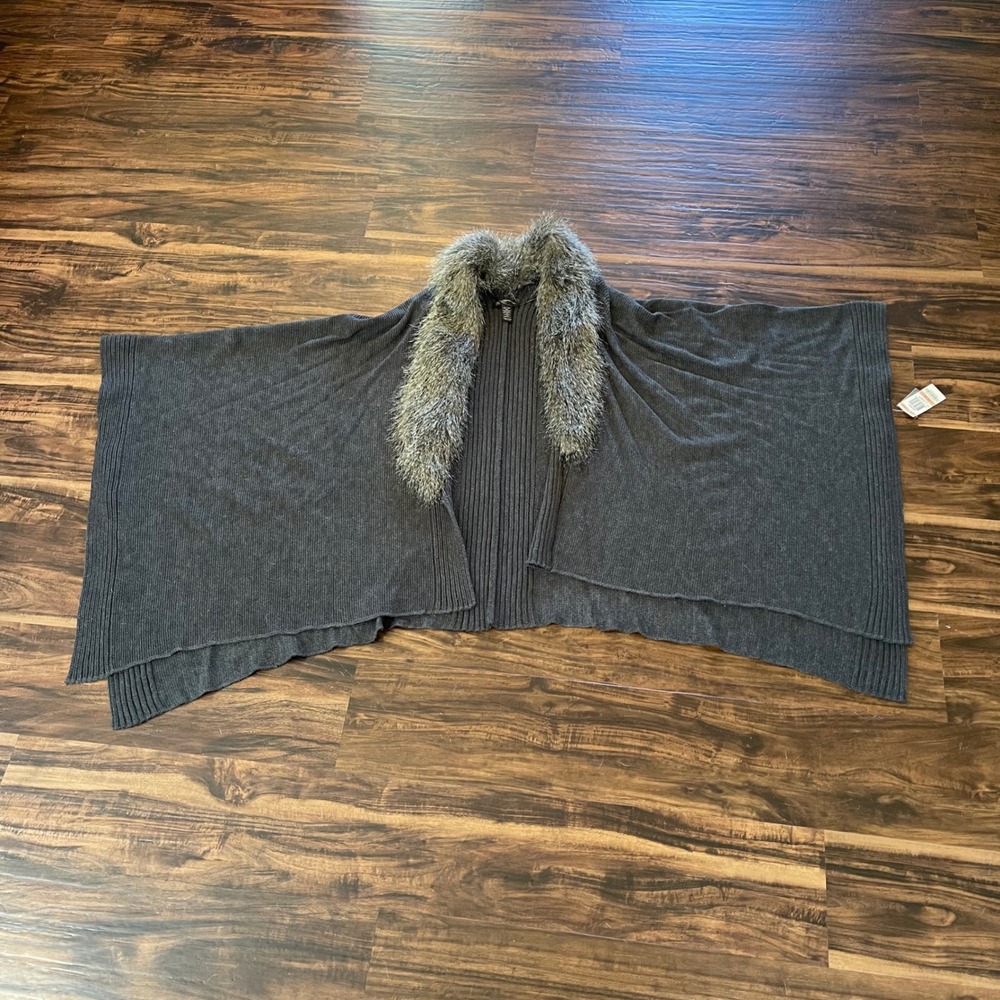 NEW INC International Concepts Womens Gray Faux Fur Collar Cardigan 2X/3X Wrap - Picture 3 of 8
